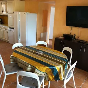 Apartment Dans La Les Mazets De Camargue, Arles